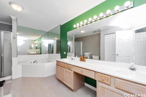 5475 Mcdonough Rd, Hoffman Estates, IL 60192 photo 11