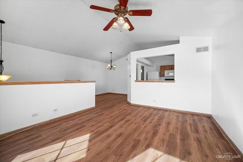 1760 Simms St, Aurora, IL 60504 photo 2