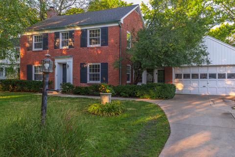 807 Normal Ave, Normal, IL 61761 photo 2