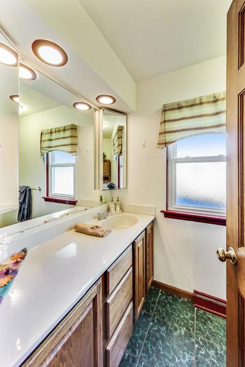 1011 Pershing Ave, Wheaton, IL 60189 photo 28