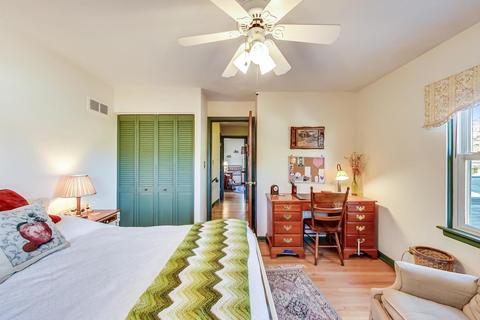 1011 Pershing Ave, Wheaton, IL 60189 photo 25