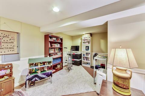 1011 Pershing Ave, Wheaton, IL 60189 photo 32