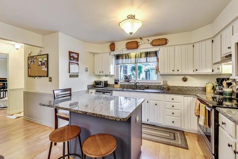 1011 Pershing Ave, Wheaton, IL 60189 photo 11