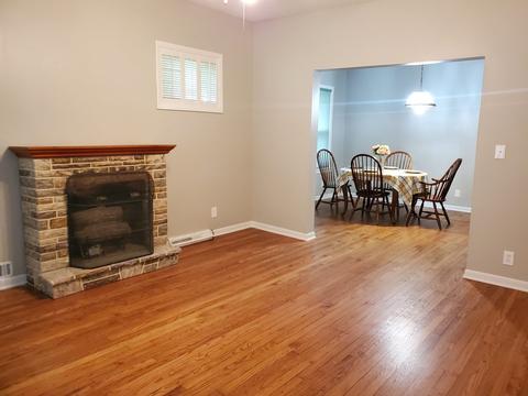 554 Arlington Ave, Des Plaines, IL 60016 photo 3