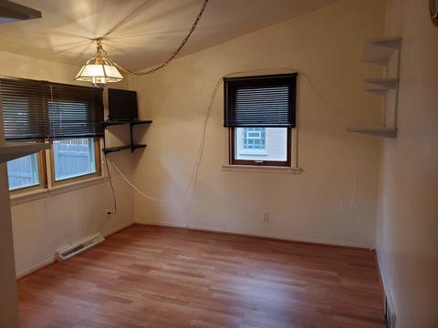 554 Arlington Ave, Des Plaines, IL 60016 photo 17
