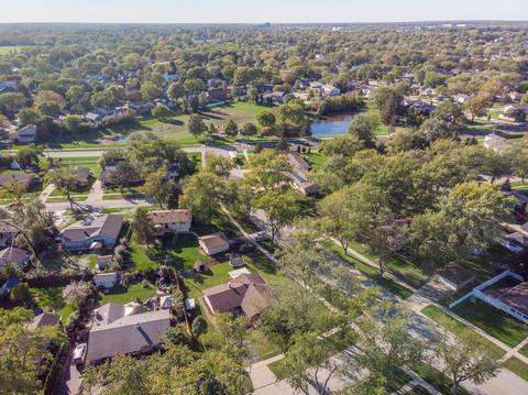 1690 Bedford Rd, Hoffman Estates, IL 60169 photo 33