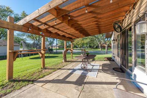 1690 Bedford Rd, Hoffman Estates, IL 60169 photo 23