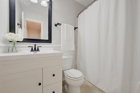 1690 Bedford Rd, Hoffman Estates, IL 60169 photo 20