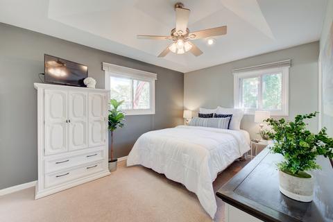 1690 Bedford Rd, Hoffman Estates, IL 60169 photo 15