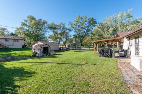 1690 Bedford Rd, Hoffman Estates, IL 60169 photo 24