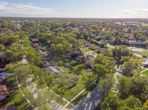 1690 Bedford Rd, Hoffman Estates, IL 60169 photo 32