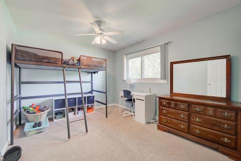 1690 Bedford Rd, Hoffman Estates, IL 60169 photo 18