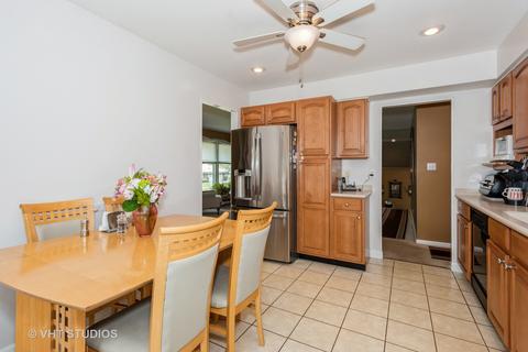 945 W Firestone Dr, Hoffman Estates, IL 60192 photo 7