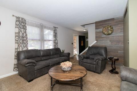 23 Boardwalk Cir, Bloomington, IL 61701 photo 6