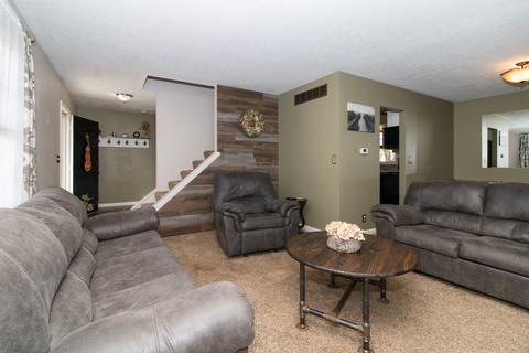23 Boardwalk Cir, Bloomington, IL 61701 photo 4