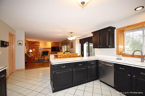 222 John Dr, Bartlett, IL 60103 photo 11