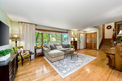 302 Vernon Ave, Wheaton, IL 60187 photo 3
