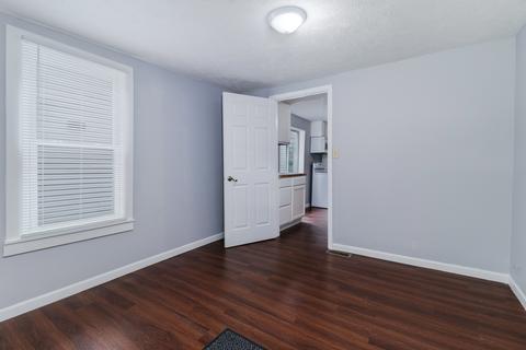 508 12 S Evans St, Bloomington, IL 61701 photo 14