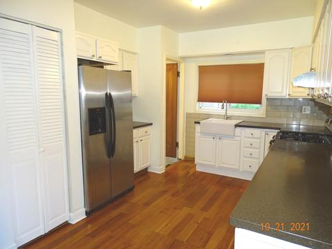 1099 Walter Ave, Des Plaines, IL 60016 photo 12