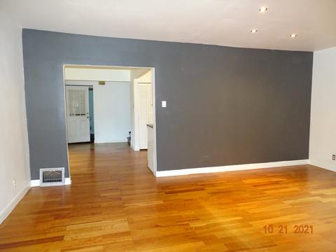 1099 Walter Ave, Des Plaines, IL 60016 photo 5