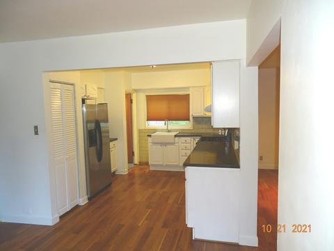 1099 Walter Ave, Des Plaines, IL 60016 photo 10