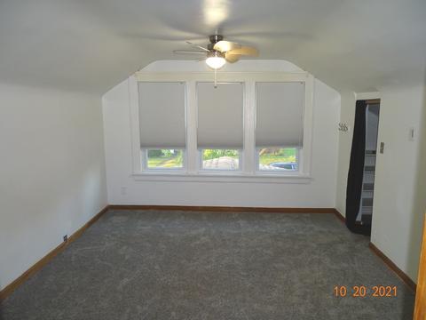 1099 Walter Ave, Des Plaines, IL 60016 photo 16