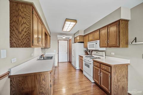 426 E Reader St, Elburn, IL 60119 photo 7