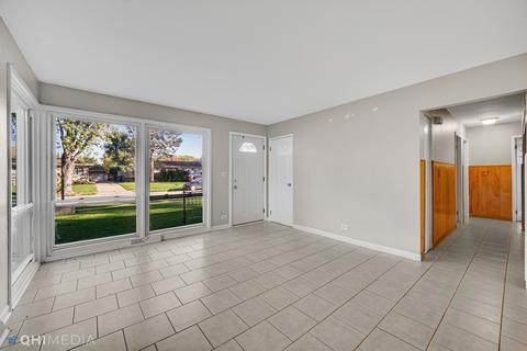 315 E Alden Dr, Addison, IL 60101 photo 4