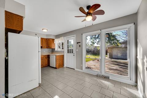 315 E Alden Dr, Addison, IL 60101 photo 8