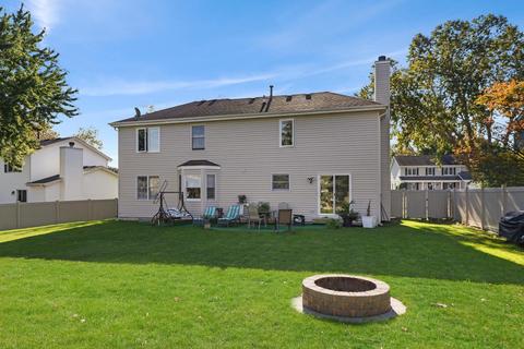 2840 Colonial Dr, Elgin, IL 60124 photo 28