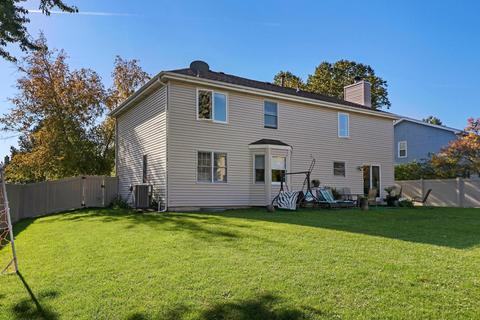 2840 Colonial Dr, Elgin, IL 60124 photo 29