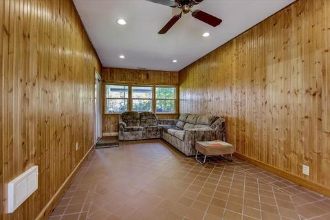 39 W910 Rt 20, Elgin, IL 60124 photo 19