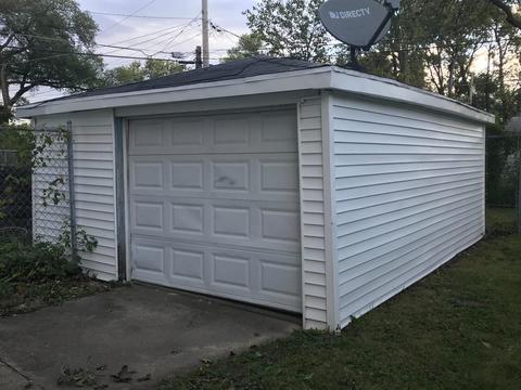 676 Webster Cir E, Kankakee, IL 60901 photo 10
