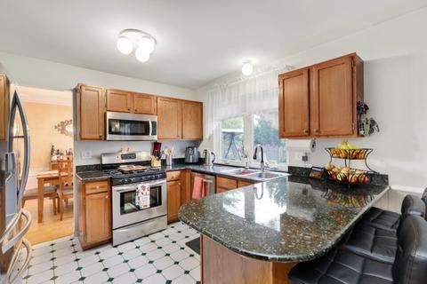 409 Monarch Birch Ln, Bartlett, IL 60103 photo 11