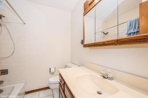 2670 Rusty Dr, Des Plaines, IL 60018 photo 14