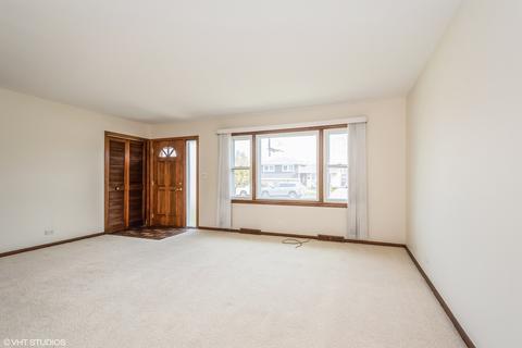 2670 Rusty Dr, Des Plaines, IL 60018 photo 3