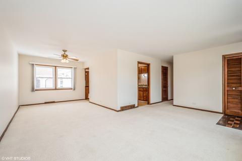 2670 Rusty Dr, Des Plaines, IL 60018 photo 4