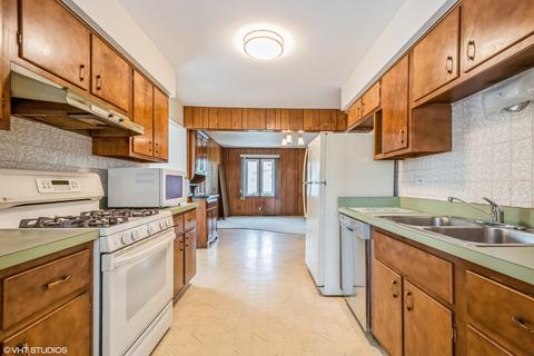 2670 Rusty Dr, Des Plaines, IL 60018 photo 6