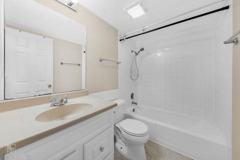 138 E Bailey Rd #A, Naperville, IL 60565 photo 8