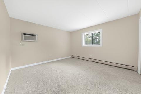 138 E Bailey Rd #A, Naperville, IL 60565 photo 6
