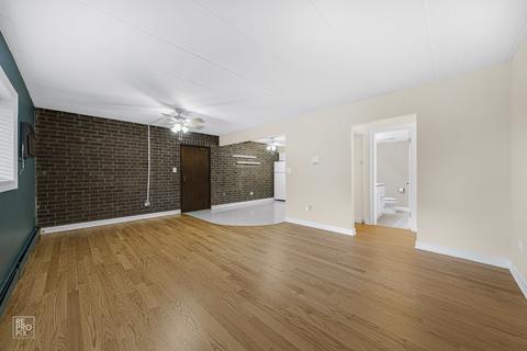 138 E Bailey Rd #A, Naperville, IL 60565 photo 4