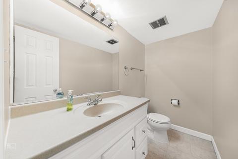 138 E Bailey Rd #A, Naperville, IL 60565 photo 10