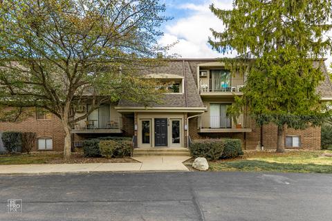138 E Bailey Rd #A, Naperville, IL 60565 photo 2