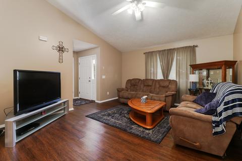 918 Teegan St, Normal, IL 61761 photo 3
