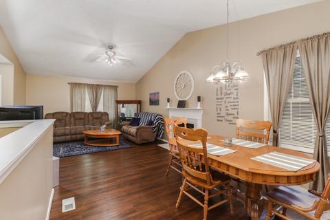 918 Teegan St, Normal, IL 61761 photo 8