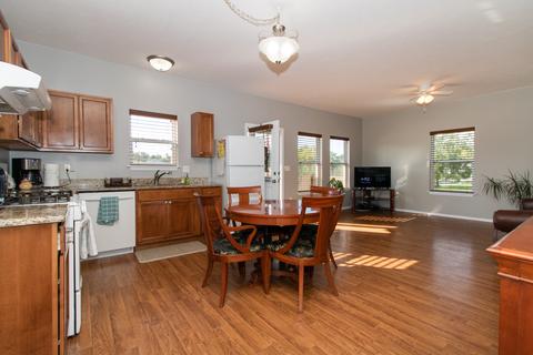 15 Trailside Ct, Bloomington, IL 61701 photo 3