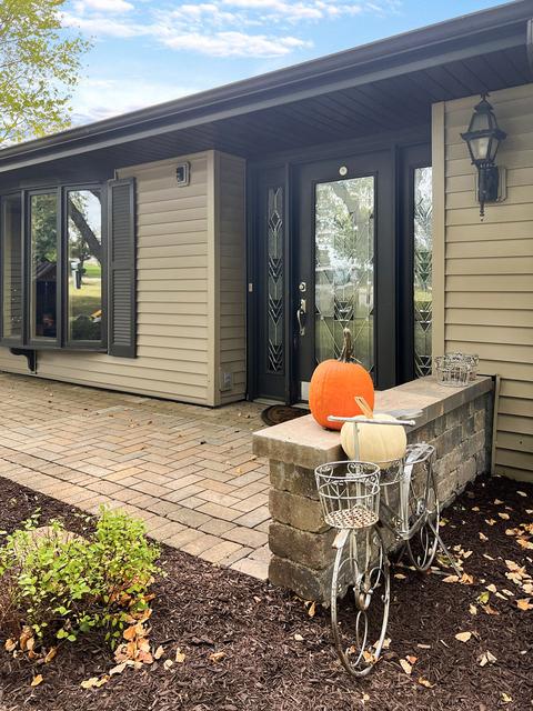 2362 Shepard Dr, Freeport, IL 61032 photo 2
