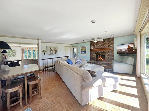 2362 Shepard Dr, Freeport, IL 61032 photo 6