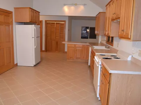 406 Cedar St, Cedar Point, IL 61316 photo 9