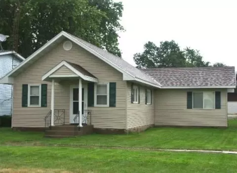 406 Cedar St, Cedar Point, IL 61316 photo 1